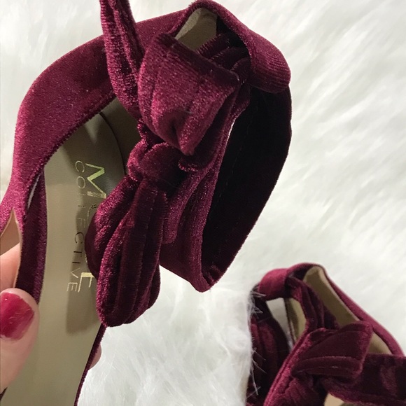 The Mode Collective☀️Sage Sandal in Bordeaux Velvet - Picture 5 of 10